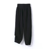 Sólo pantalones negros