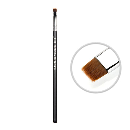 Pinceau eyeliner de précision pour une définition parfaite