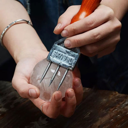 Trituradora de hielo de acero inoxidable de estilo japonés con mango de madera