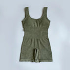 L / verde militar