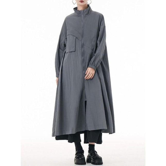 Gabardina elegante de color verde militar
