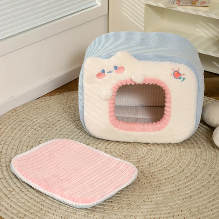 Acogedora cama para gatos con cojín