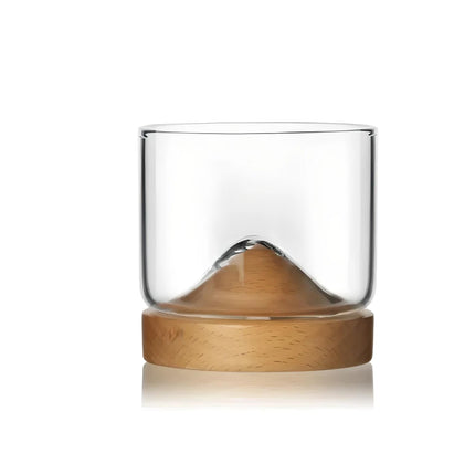 Vaso de whisky de montaña con base de madera