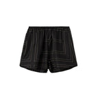 Black shorts / XS