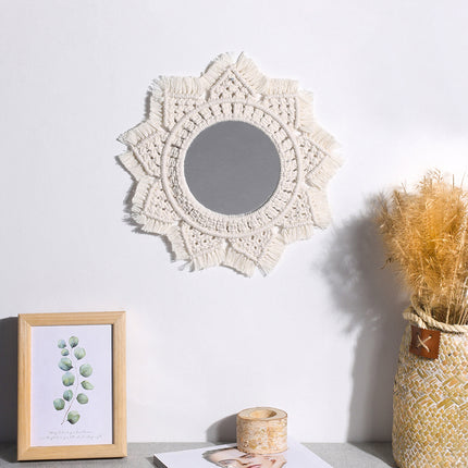 Espejo de pared hecho a mano en macramé: decoración bohemia para el hogar