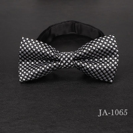 Men's Bow Tie With Stylish Pattern - Wnkrs