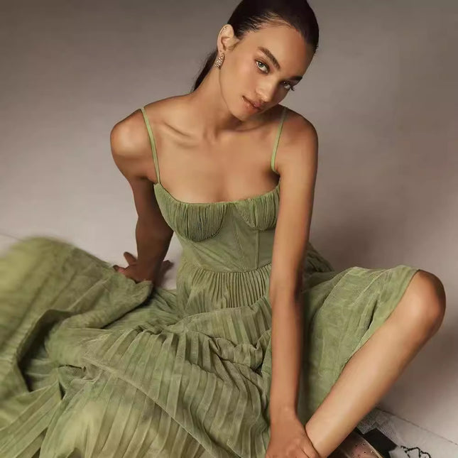 Robe moulante sans manches à dos nu et bretelles