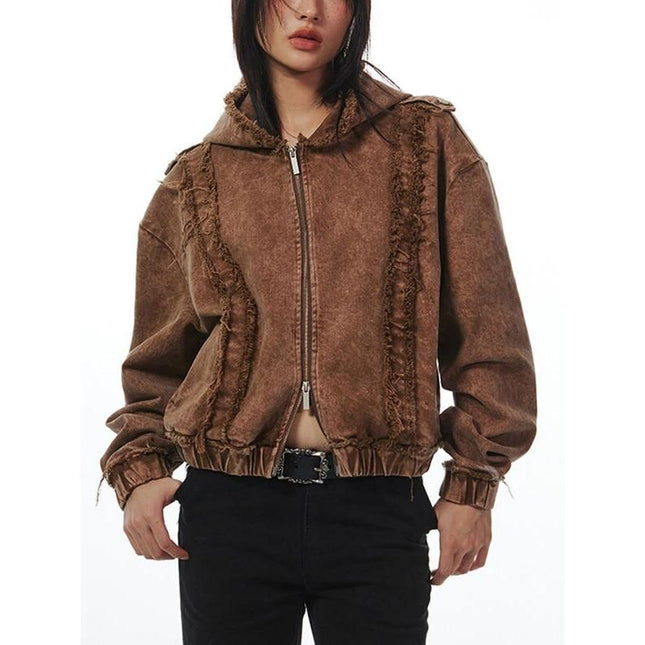 Chaqueta vaquera con capucha y estilo