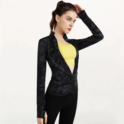 Veste de sport camouflage pour femme – Fermeture éclair intégrale, coupe ajustée, haut d'entraînement pour le yoga et la course à pied