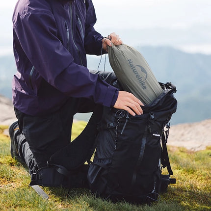 Tente de camping et de trekking ultra légère et imperméable pour trois saisons