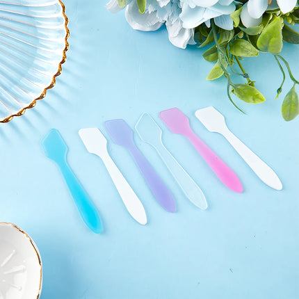 Lot de 10 mini spatules cosmétiques pour crèmes pour le visage et masques de maquillage