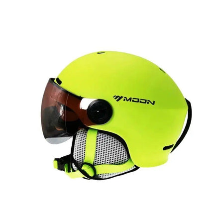 Winter Sports Ski Helmet with Integrated Visor and Adjustable Comfort - Wnkrs