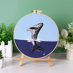 Sin aro / Una ballena