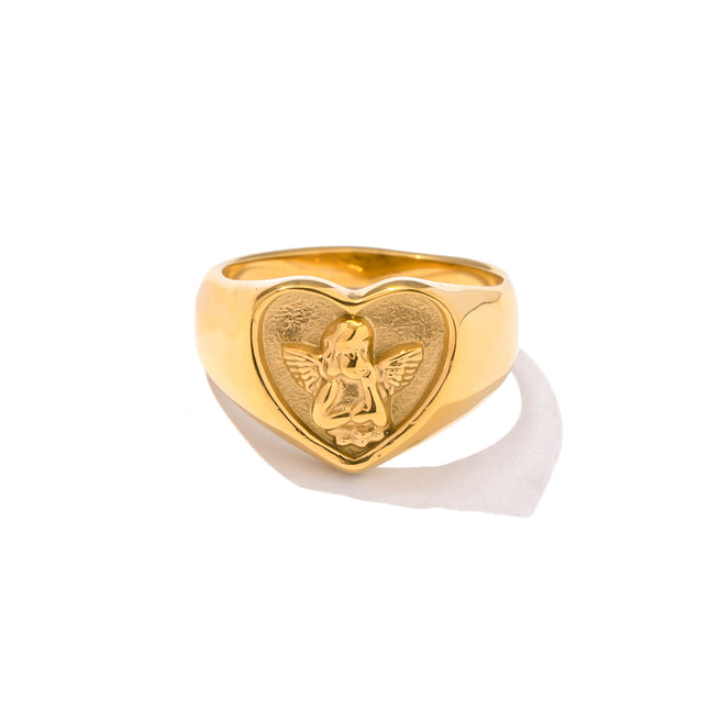 Anillo de acero inoxidable chapado en oro con forma de ángel y corazón