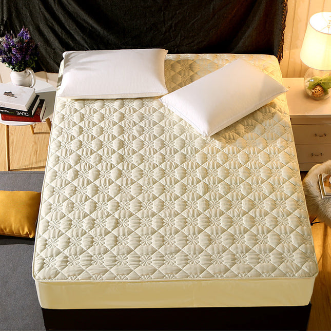 Non-slip mattress protector - Wnkrs