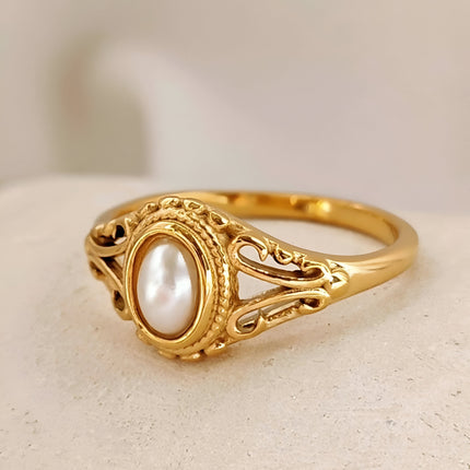 18K Gold Plated Hollow Texture Freshwater Pearl Ring