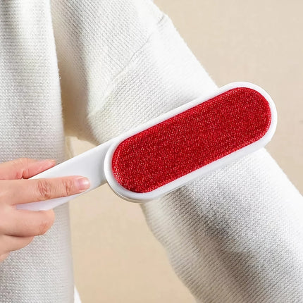 Brosse pour enlever les poils d'animaux