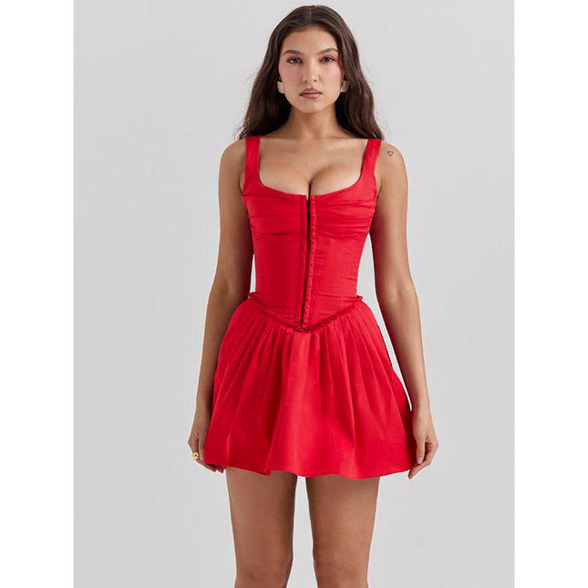 Mini-robe rouge sans manches avec col carré et dos nu