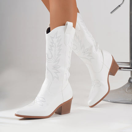 Botas vaqueras blancas de tacón alto estilo western