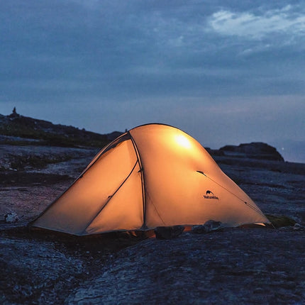 Tente de camping et de trekking ultra légère et imperméable pour trois saisons