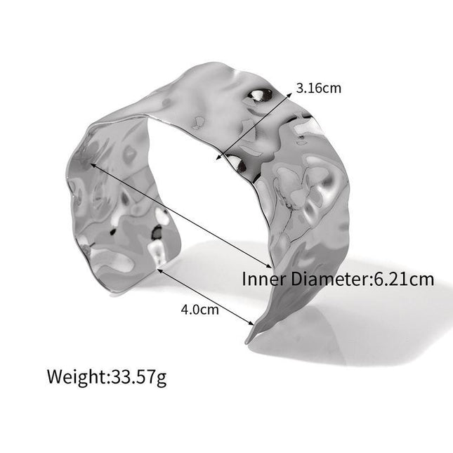 Bracelet manchette élégant en acier inoxydable martelé argenté