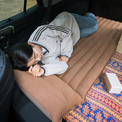 Matelas pneumatique floqué portable : le confort pour les aventures en camping