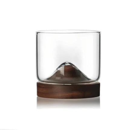 Vaso de whisky de montaña con base de madera