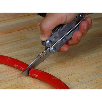 18-In-1 Ultimate Outdoor Multi-Tool - Wnkrs