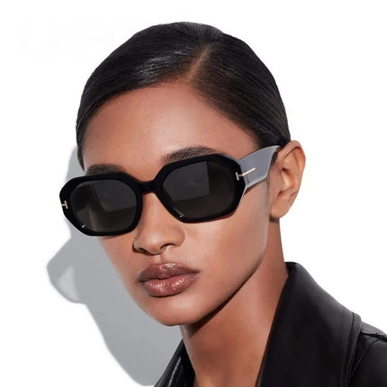 Lunettes de soleil carrées tendance