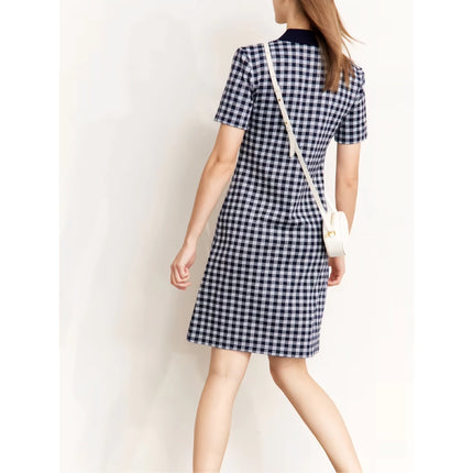 Robe slim à col polo en damier