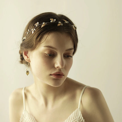 Couronne de serre-tête en forme de fleur et de feuille de perles – Postiche de mariage élégant