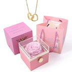 Rosa / Caja de rosas / Sin nombre