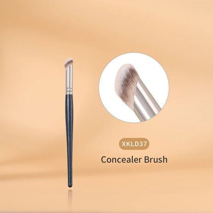 Makeup Brushes for Liquid Foundation