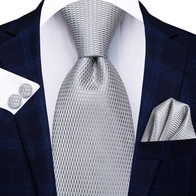 Ensemble élégant de cravates en soie à carreaux gris pour hommes