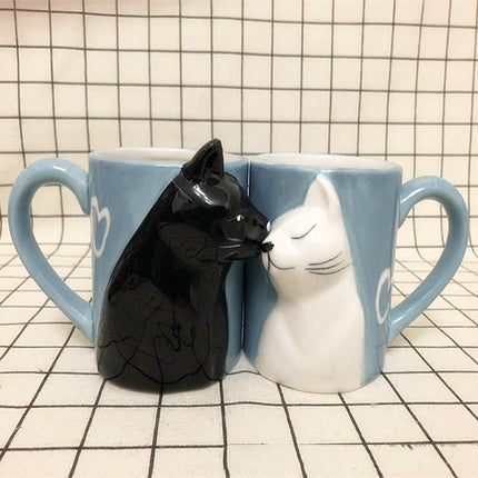 Three-dimensional Cat Couple Ceramic Mug Black And White Cat Kissing - Wnkrs