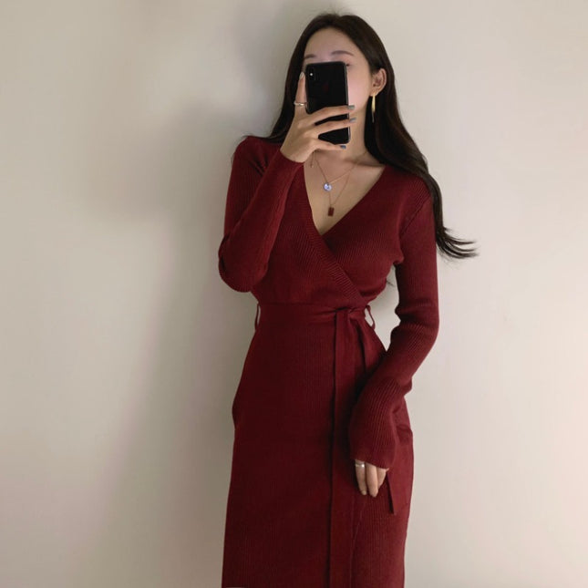 Vestido Suéter Escote en V Abertura Tejido Falda de un solo paso