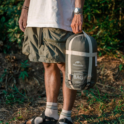 Saco de dormir impermeable con capucha y gorro desmontable