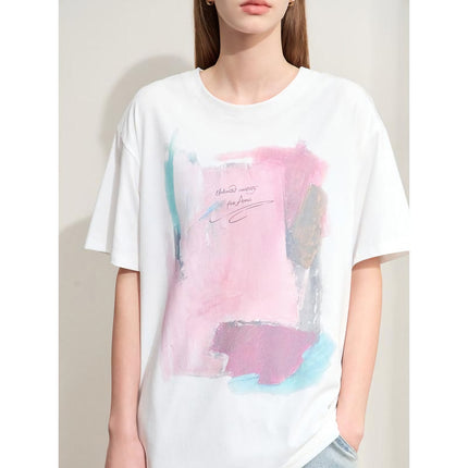 Camiseta minimalista holgada con cuello redondo y estampado abstracto para mujer