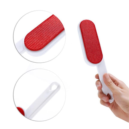 Brosse pour enlever les poils d'animaux