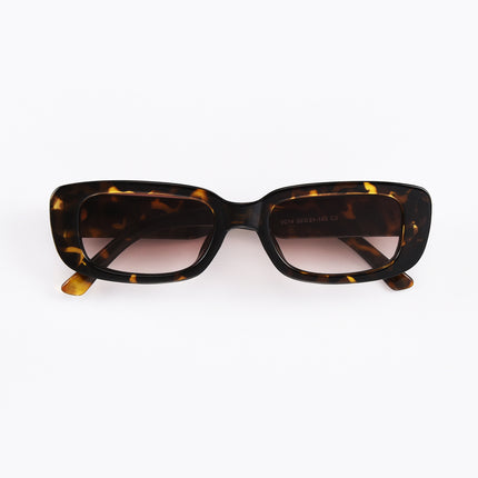 Chic Black Rectangle Sunglasses