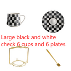 Checkered cup set