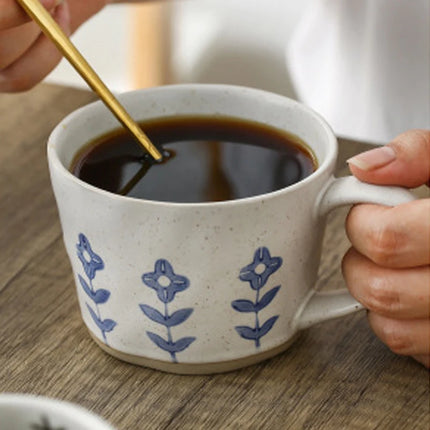 Taza de café de cerámica japonesa pintada a mano