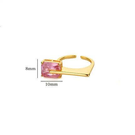 Anillo moderno bañado en oro con circonitas cuadradas rosas