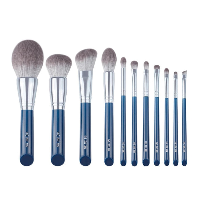 Ensemble de 11 pinceaux de maquillage en fibres synthétiques ultra-douces bleu ciel pour le visage et les yeux