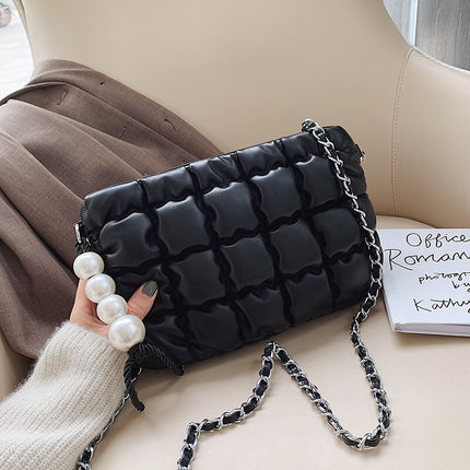 Women's Fashion Quilted Design Handbag With Pearl - Wnkrs