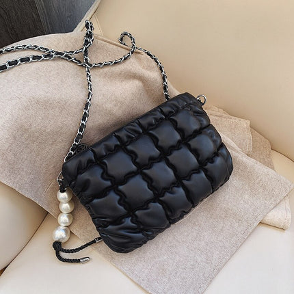 Women's Fashion Quilted Design Handbag With Pearl - Wnkrs