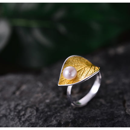 Lotus Shaped Silver Ring with Pearl - Wnkrs