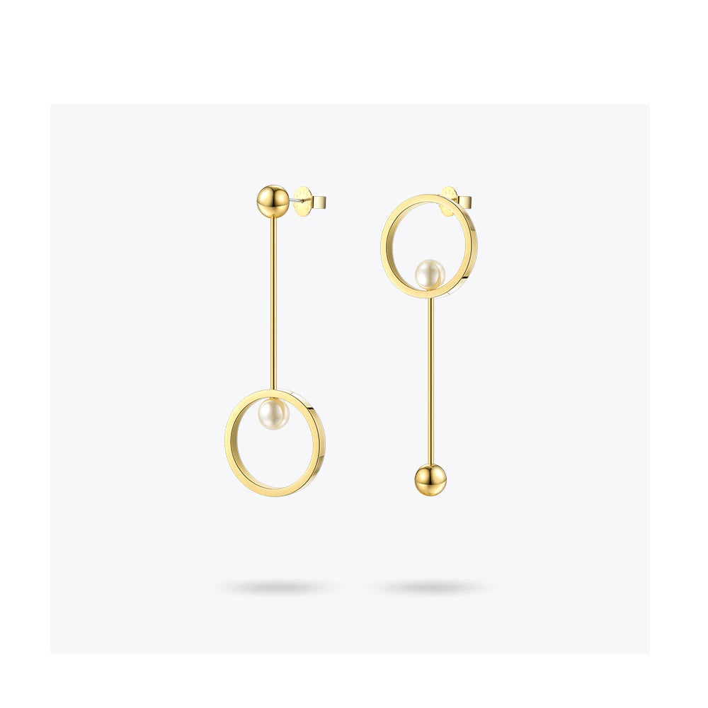 Women’s Elegant Pearls Drop Earrings