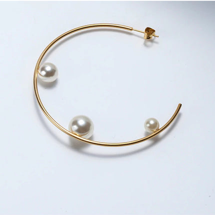 Women’s Stylish Pearls Hoop Earrings - Wnkrs