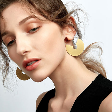 Laconic Matte Gold Dangle Earrings - Wnkrs